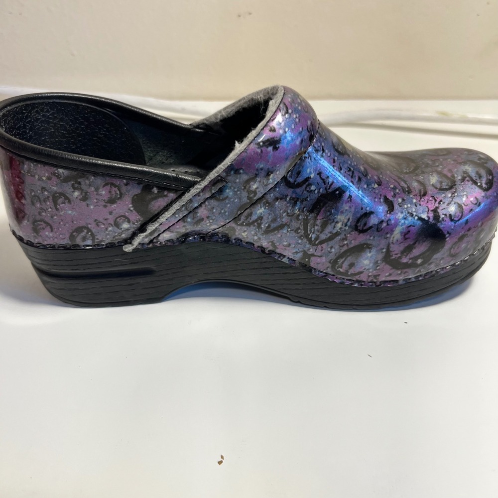 Dansko 38 Professional Clogs Purple Blue Iridescent Galaxy Patent Leather Shoes - Picture 8 of 13